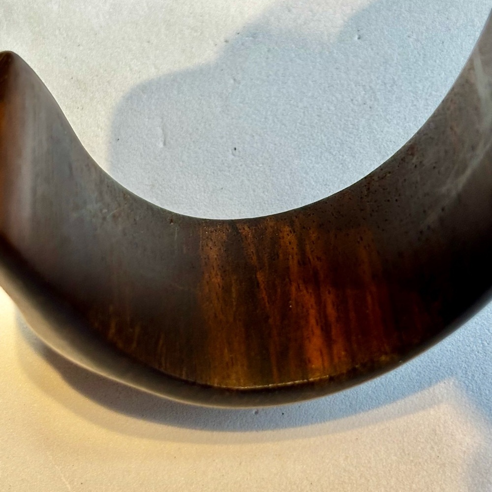 Vintage Hand-Carved Dark Wood Leaf Cuff Bangle - Picture 10 of 11